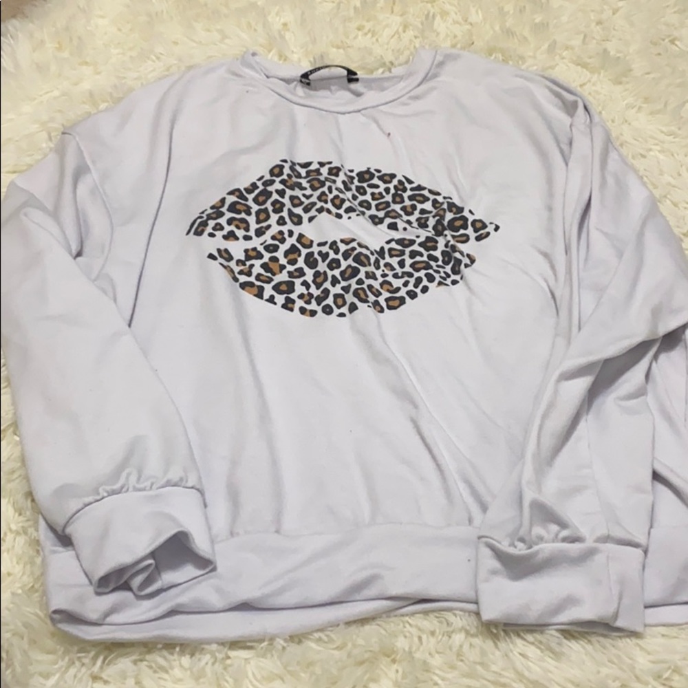 Sweatshirt